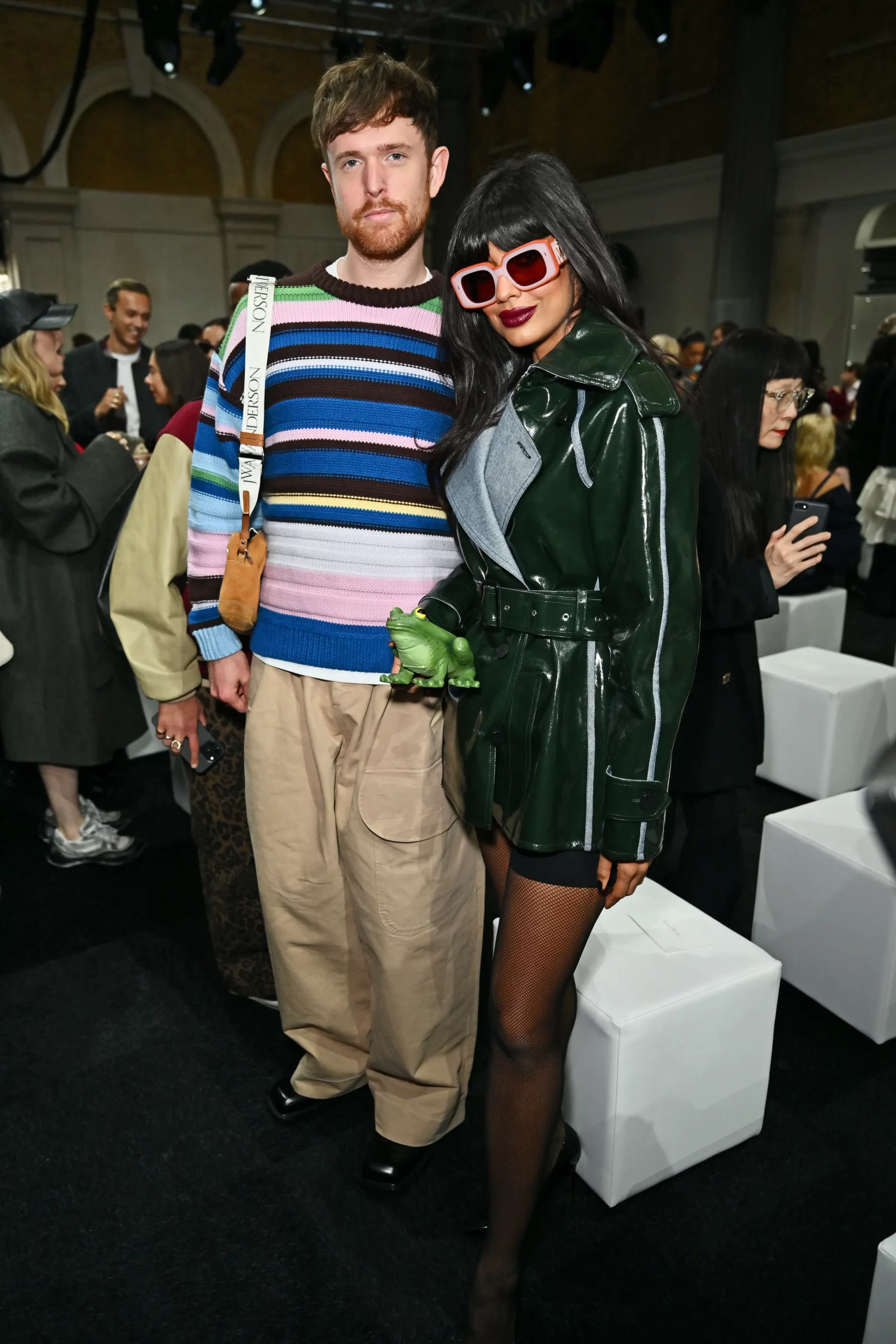Jameela Jamil en James Blake bij JW Anderson