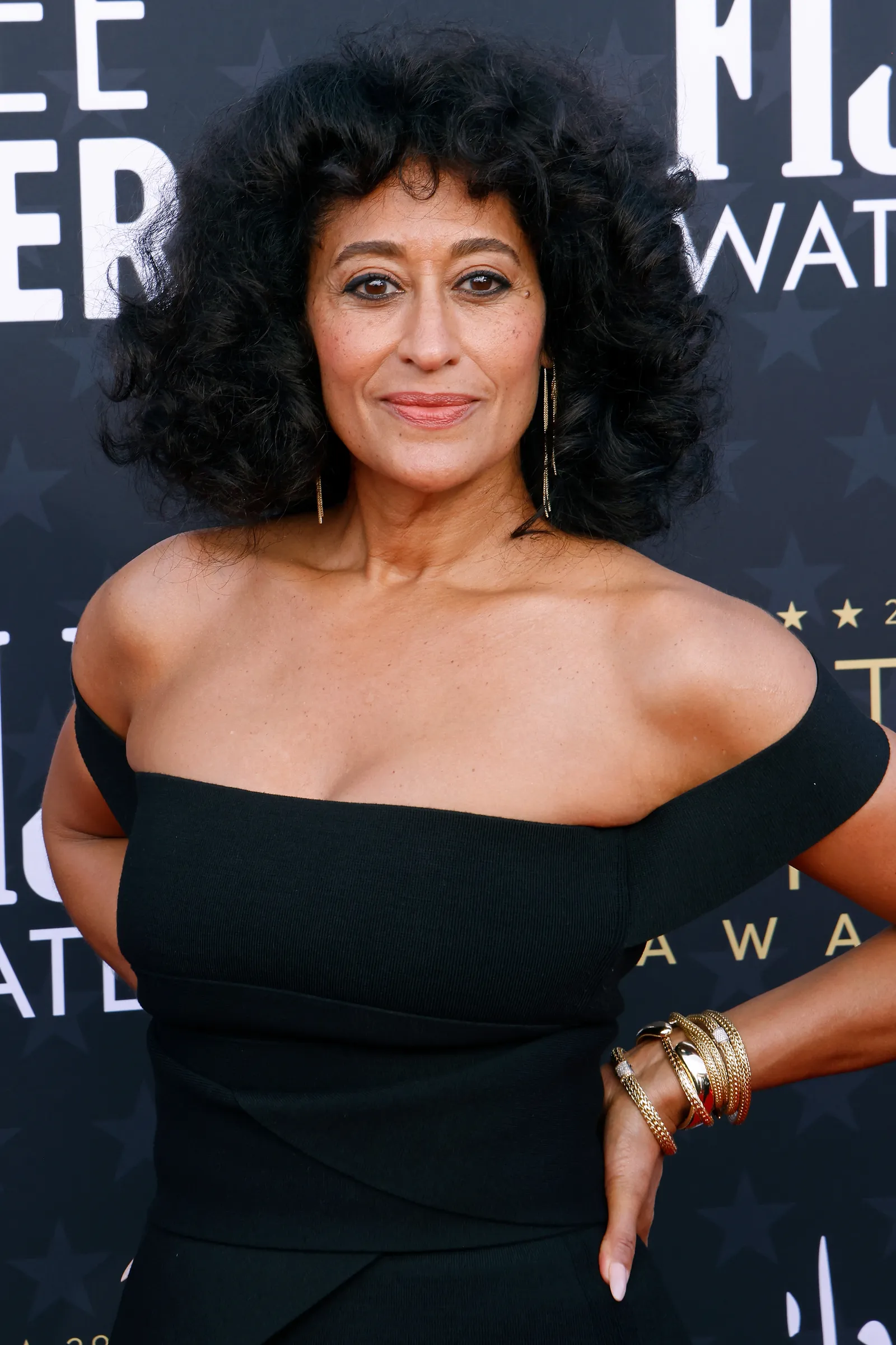 Tracee Ellis Ross met au naturel haar