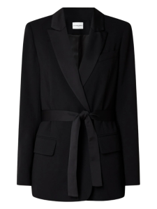 Een smokingjasje van Claudie Pierlot