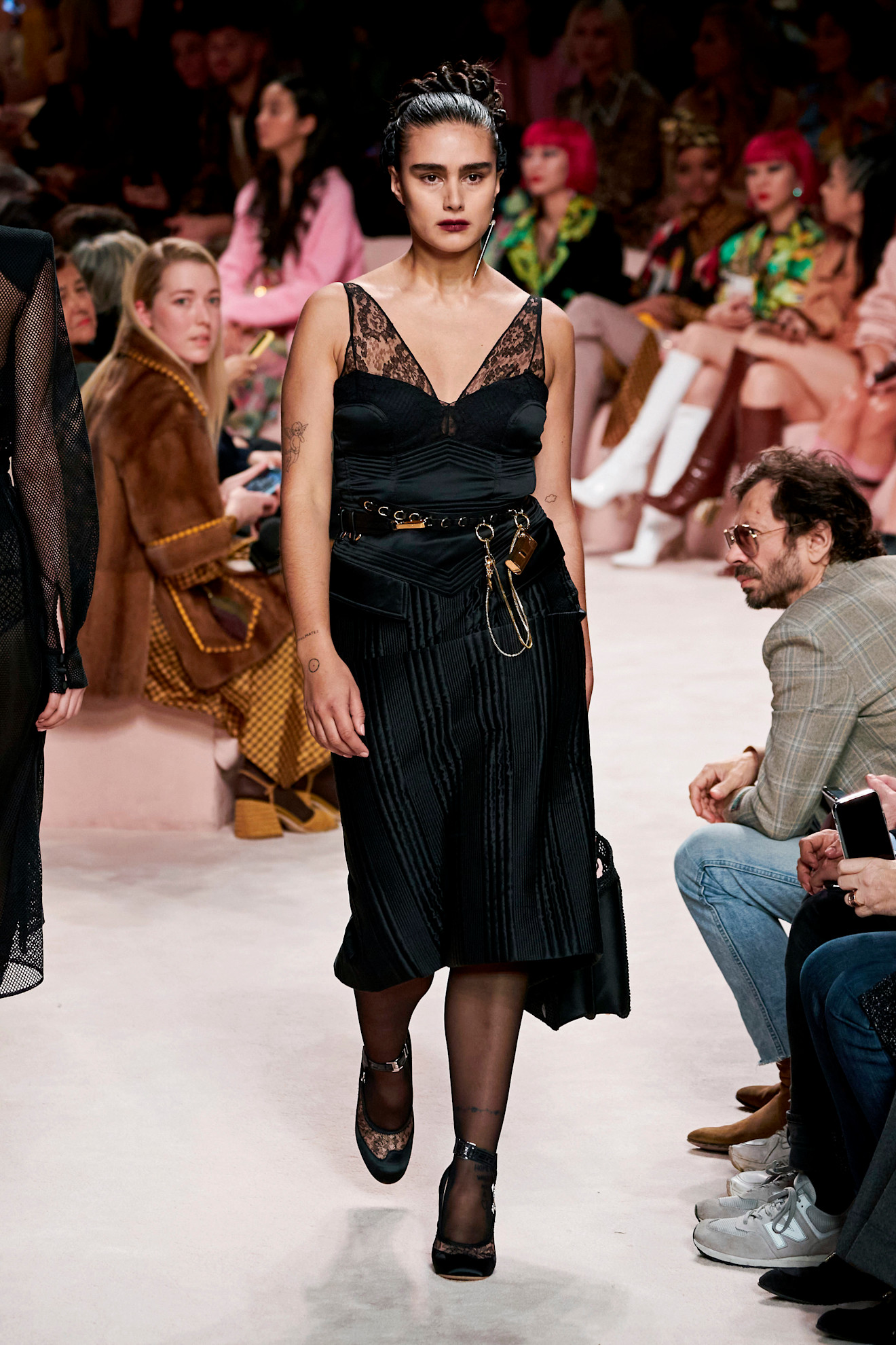 Jill Kortleve op de catwalk bij Fendi herfst/winter 2020