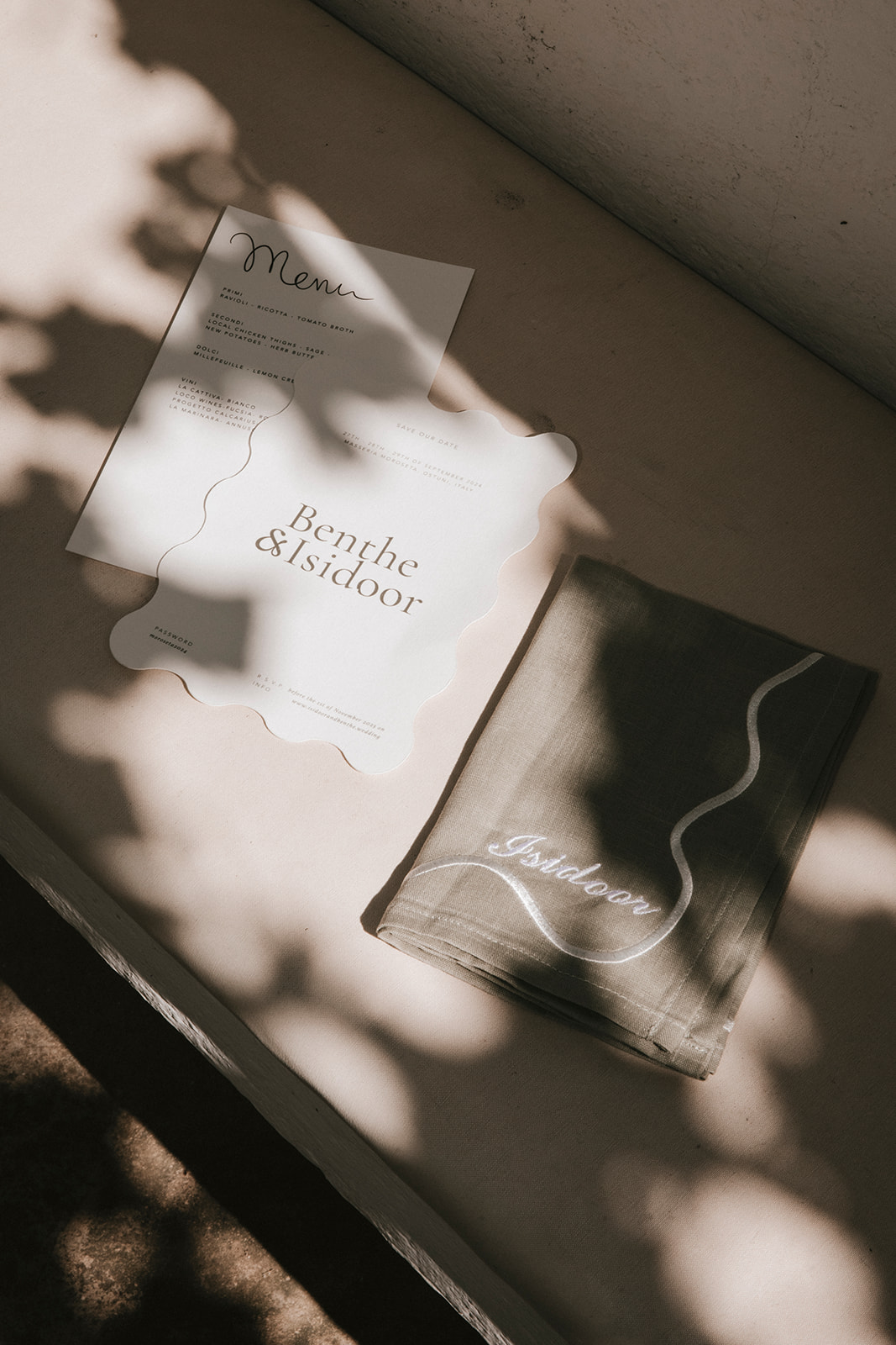 De bruiloft van Benthe Liem en Isidoor van Esch