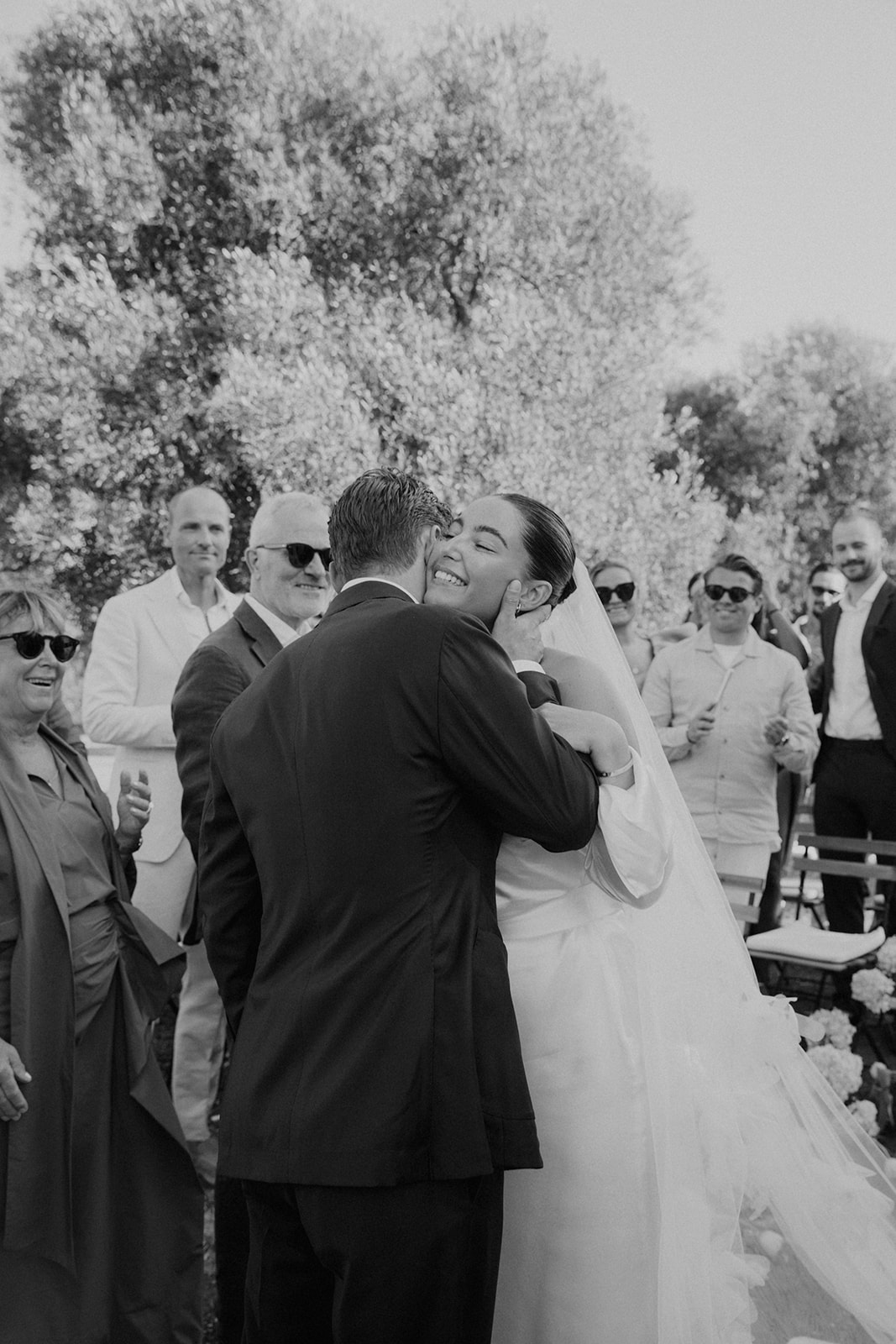 Benthe Liem en Isidoor van Esch op hun bruiloft