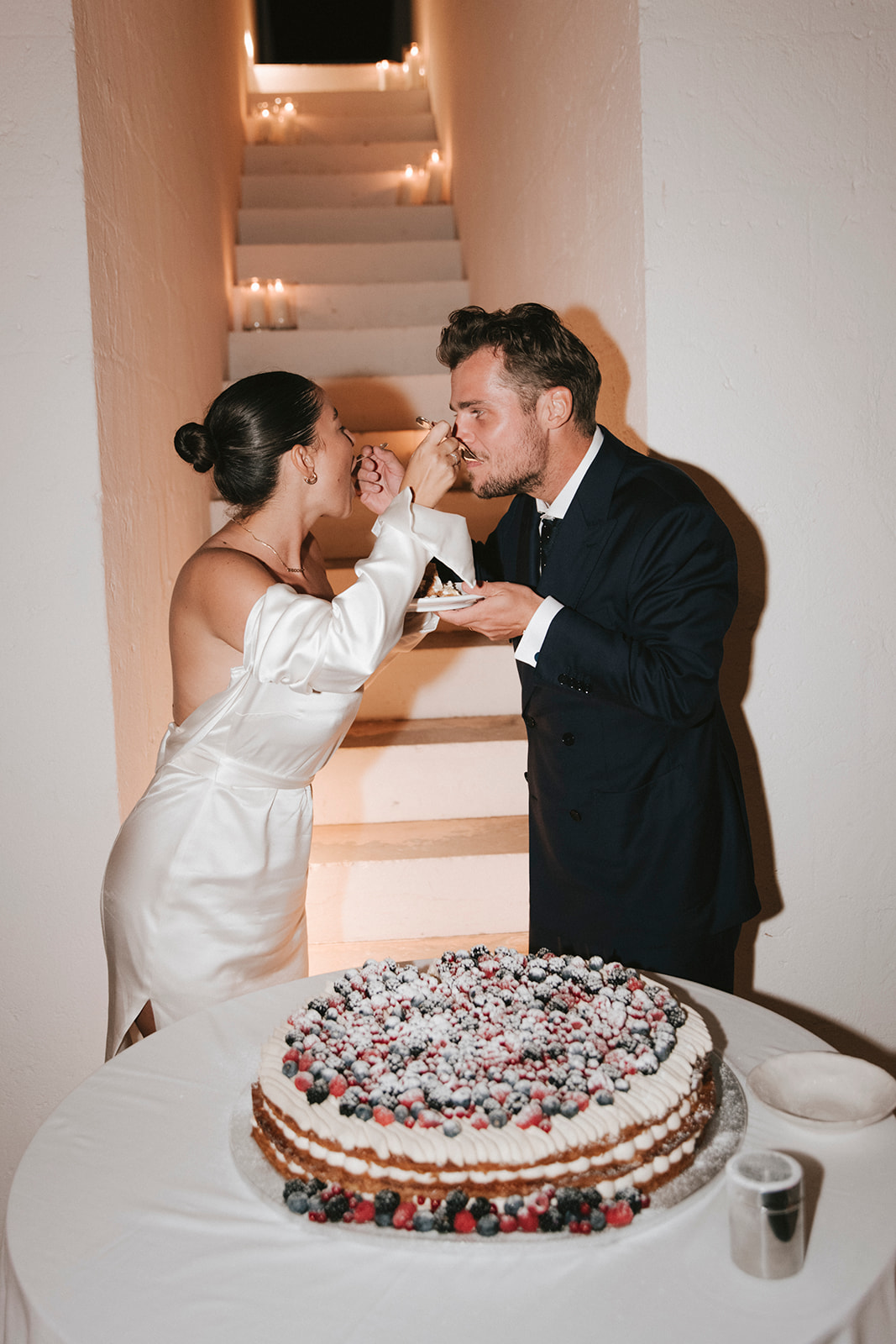 Benthe Liem en Isidoor van Esch op hun bruiloft