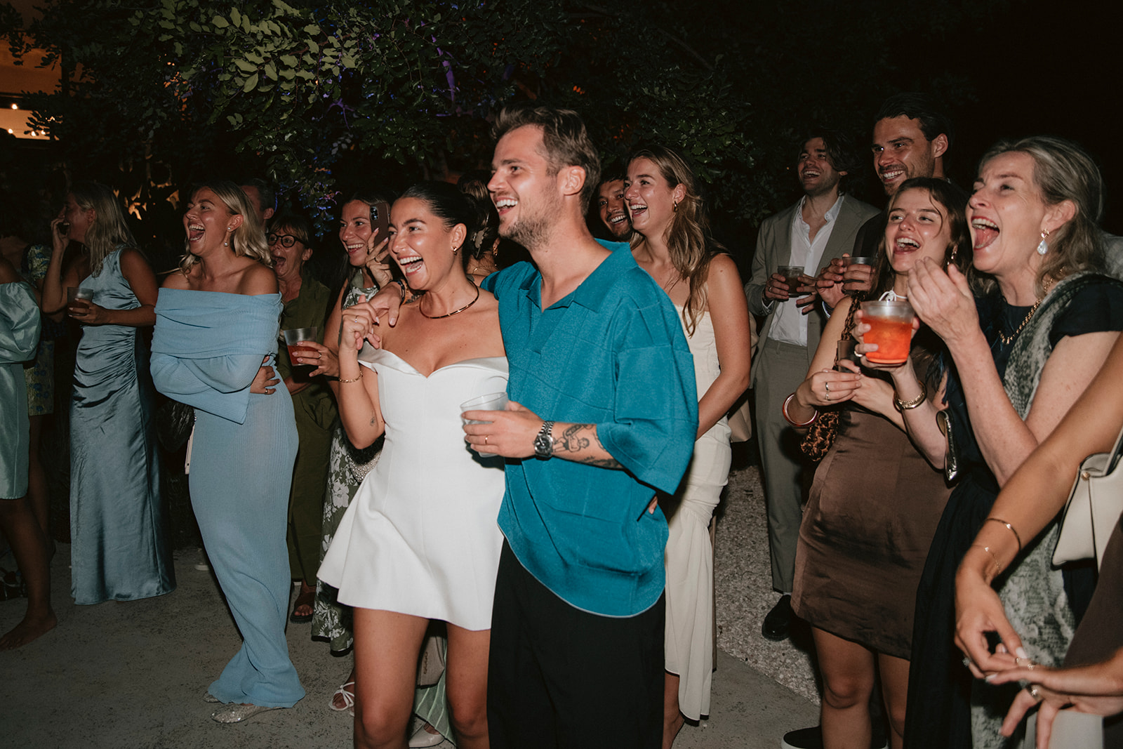 Benthe Liem en Isidoor van Esch op hun bruiloft