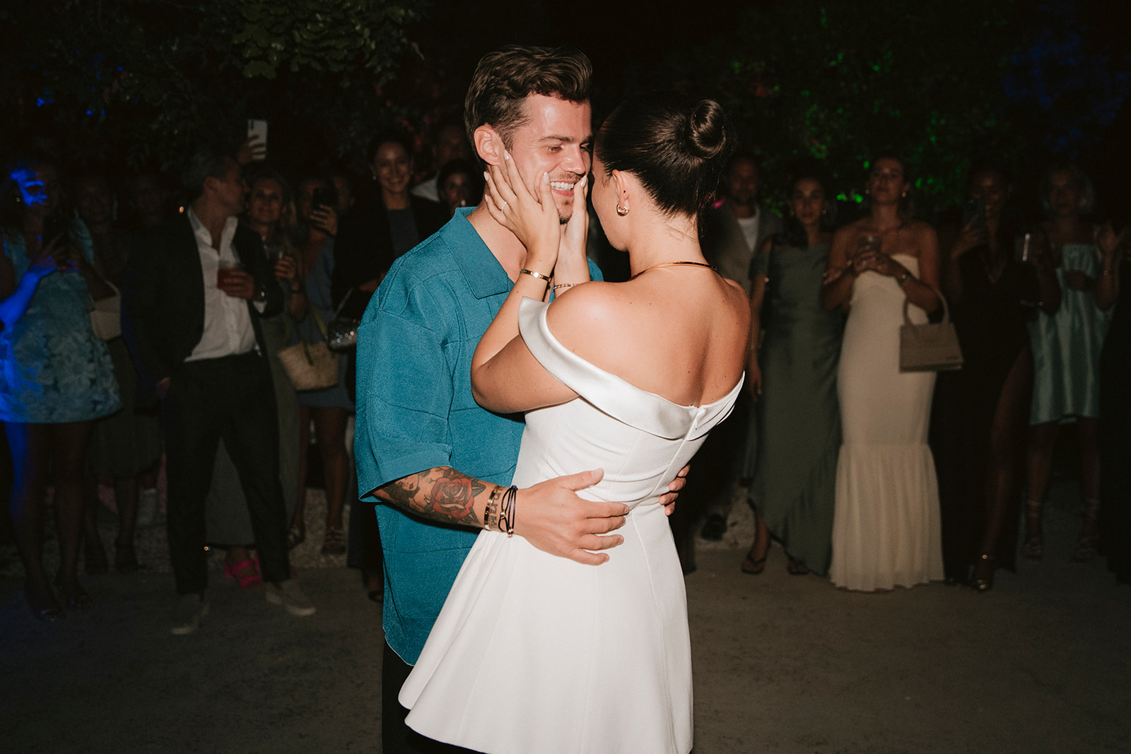 Benthe Liem en Isidoor van Esch op hun bruiloft