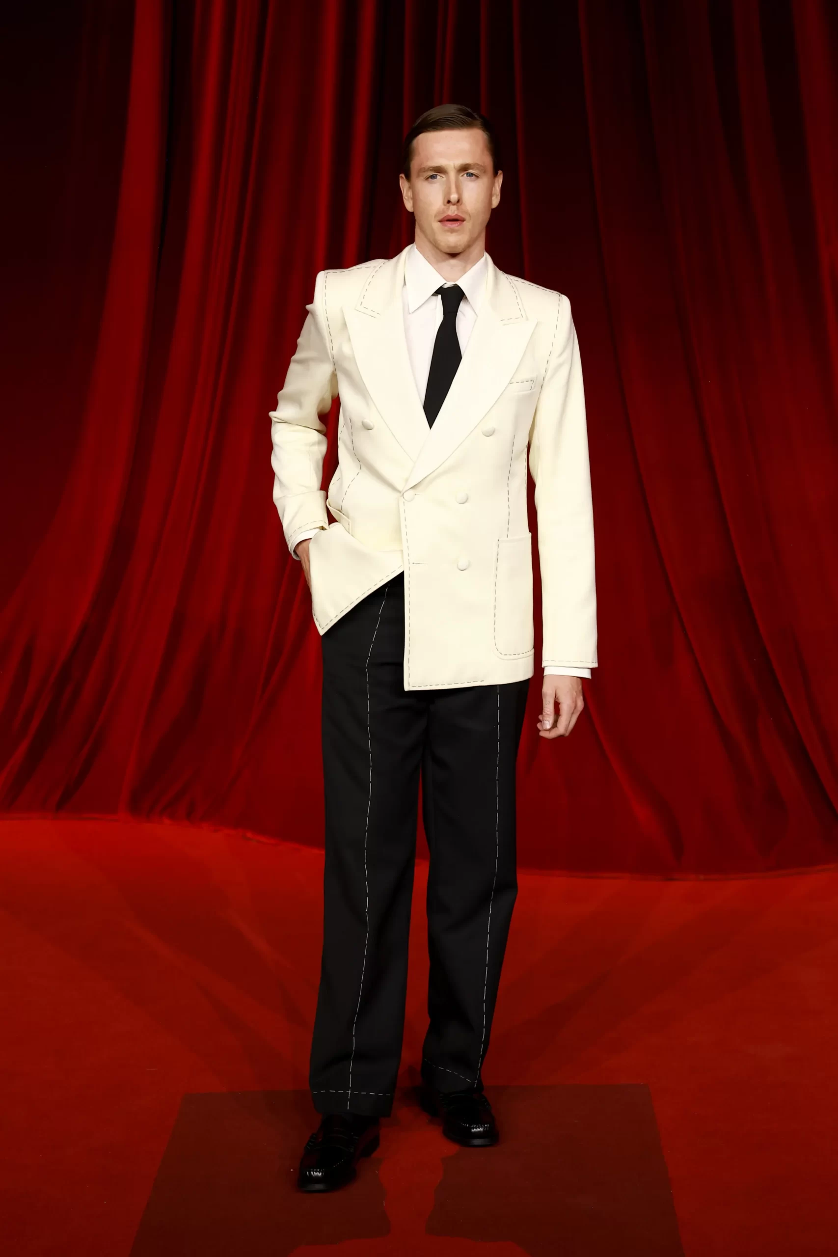 Harris Dickinson in Daniel W. Fletcher