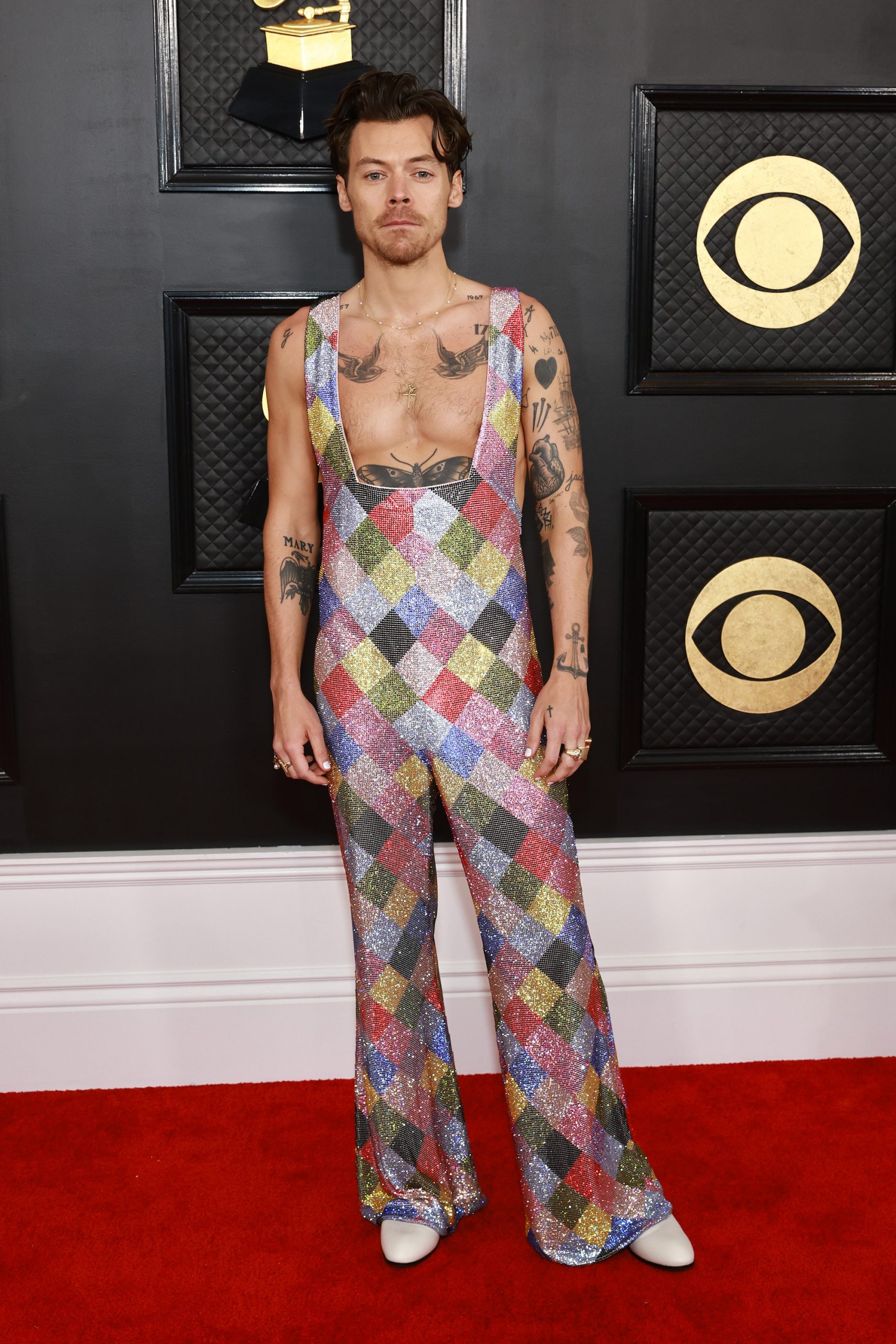 Harry Styles bij de Grammy Awards 2023, gestyled door celebritystylist Harry Lambert