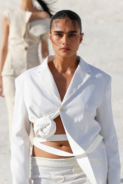 de-16-beste-momenten-van-nederlands-topmodel-jill-kortleve-op-de-catwalk-317863