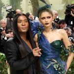 Celebritystylist Law Roach en Zendaya op het Met Gala 2024