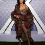 Rihanna geeft haar draai aan camouflage