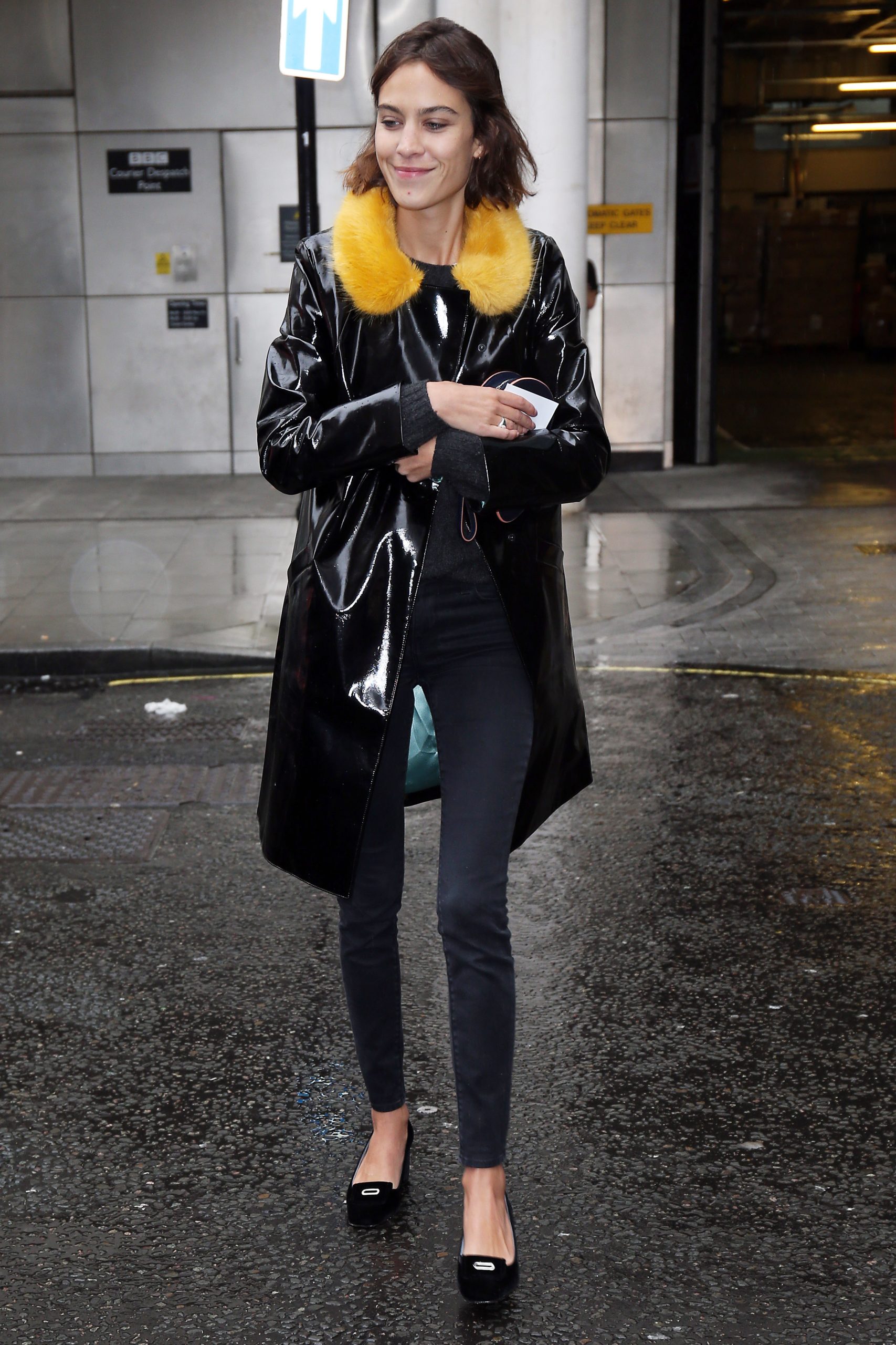 Alexa Chung in skinny jeans