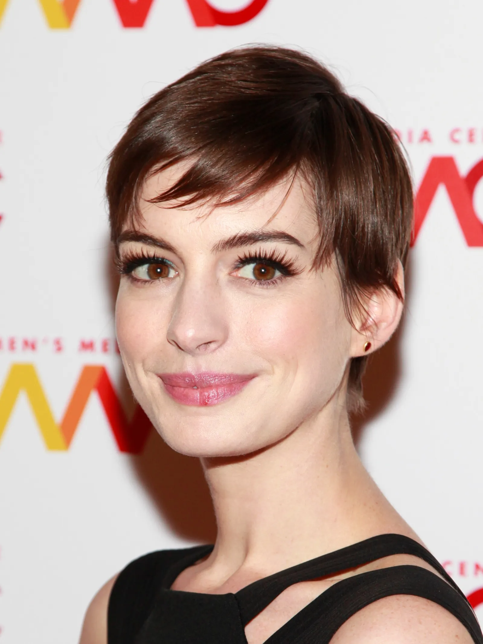 Anne Hathaway voor artikel over verjaardag