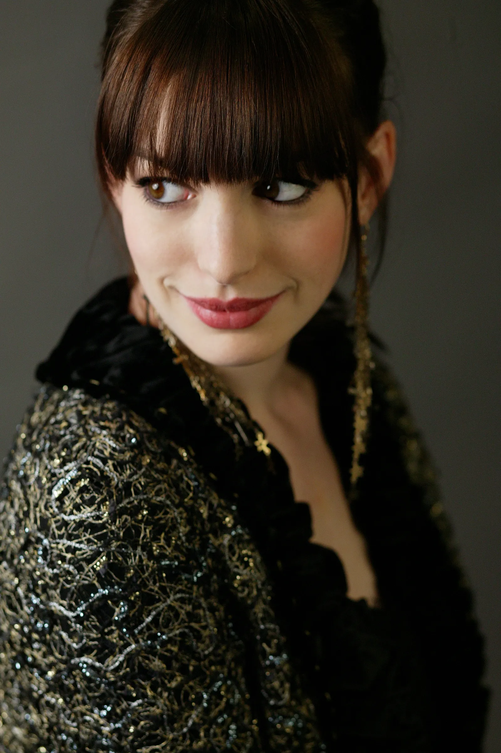 Anne Hathaway voor artikel over verjaardag