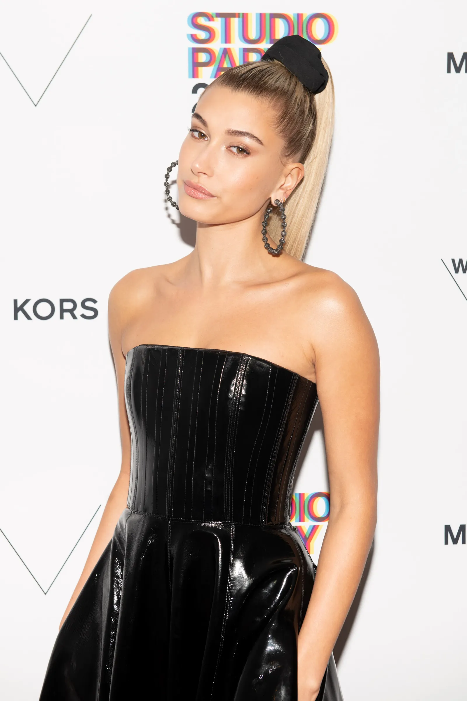 Hailey Bieber 2018 voor beauty-looks Hailey Bieber