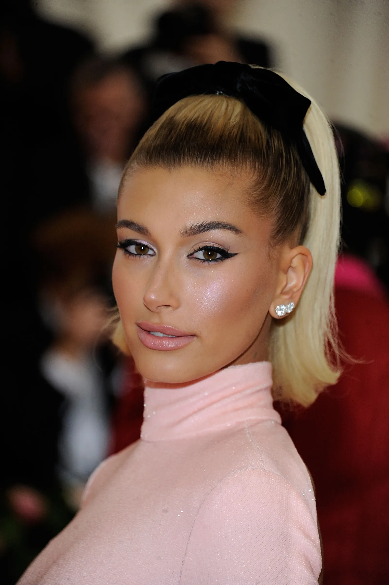 Hailey Bieber 2019 voor beauty-looks Hailey Bieber