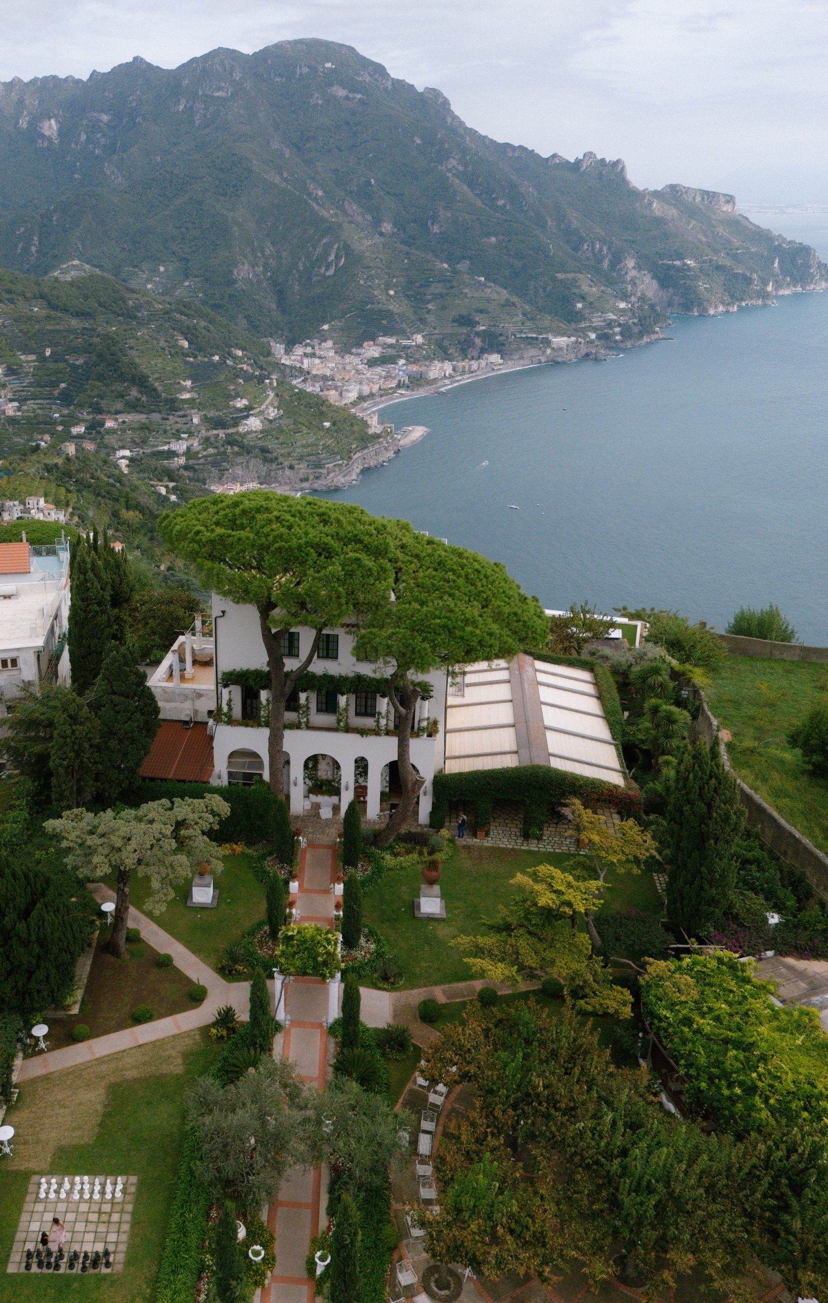 De bruiloft van Rumailah Burden in Ravello aan de Amalfikust