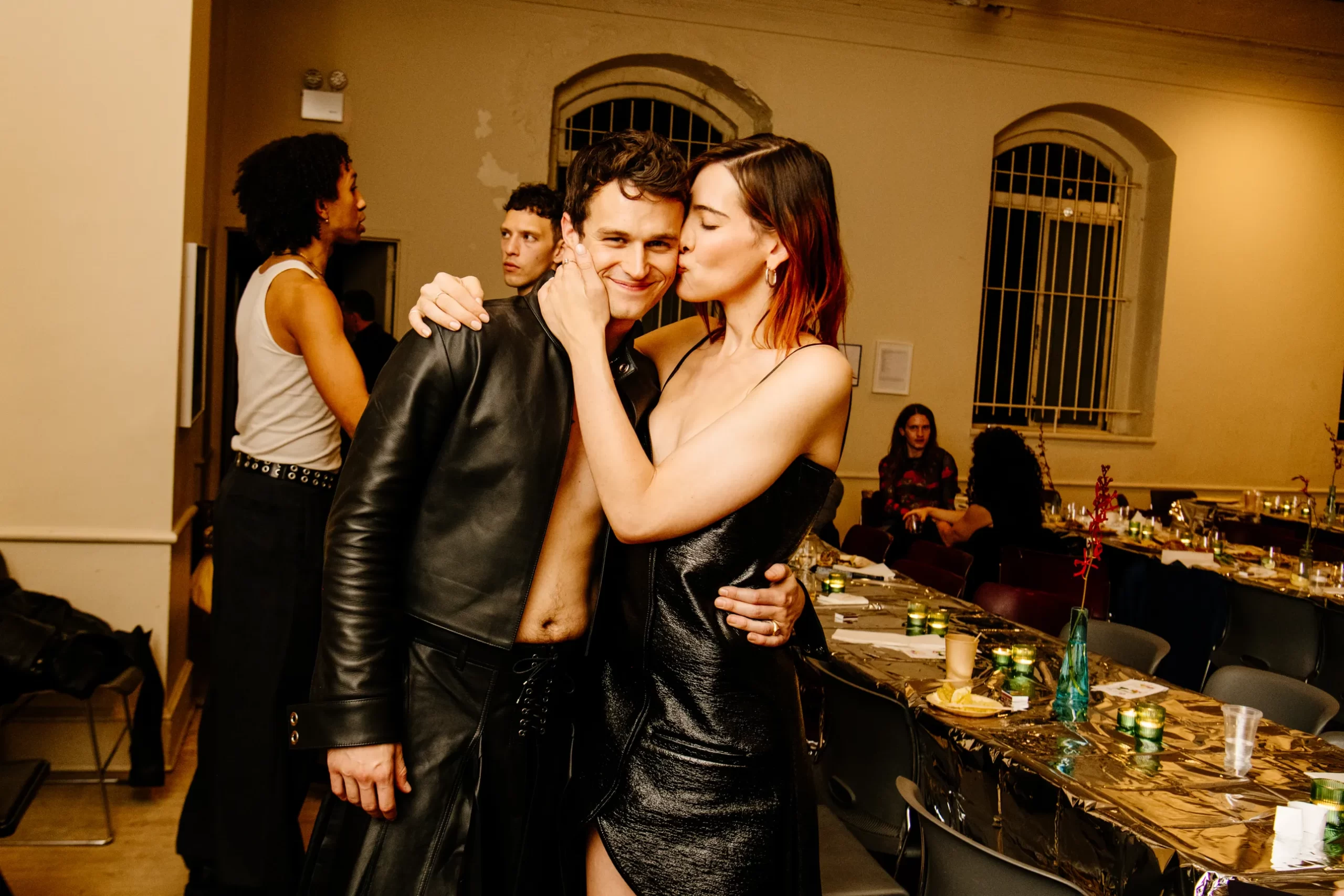 Brandon Flynn tijdens zijn bruiloft