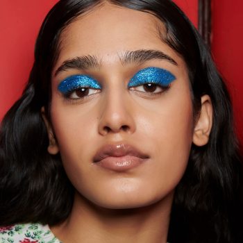 klaar-om-te-stralen-pak-deze-feestdagen-uit-met-glittermake-up-374671