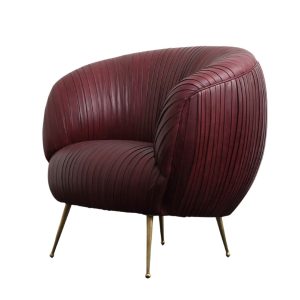 Bordeauxrode stoel van Kelly Wearstler