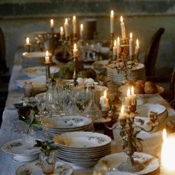 host-een-feestelijk-diner-als-een-pro-met-de-gouden-tips-van-julia-khan-anselmo-van-feisty-feast-378206