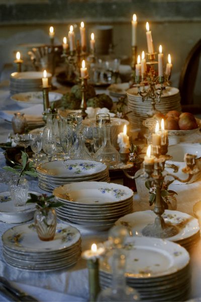 host-een-feestelijk-diner-als-een-pro-met-de-gouden-tips-van-julia-khan-anselmo-van-feisty-feast-378206