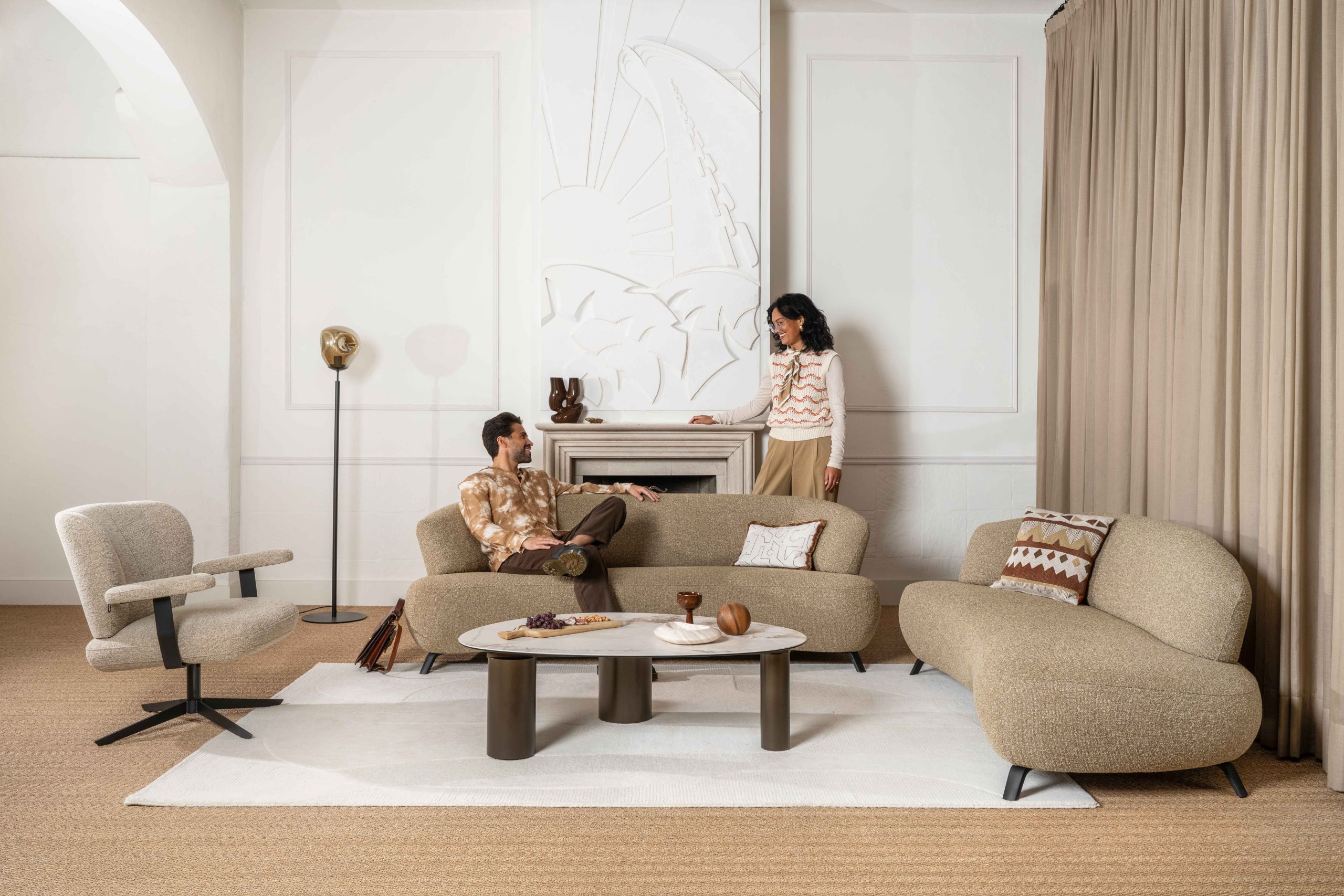 Man en vrouw op bank