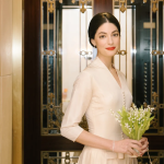 Lilah Ramzi in haar bruidsjurk