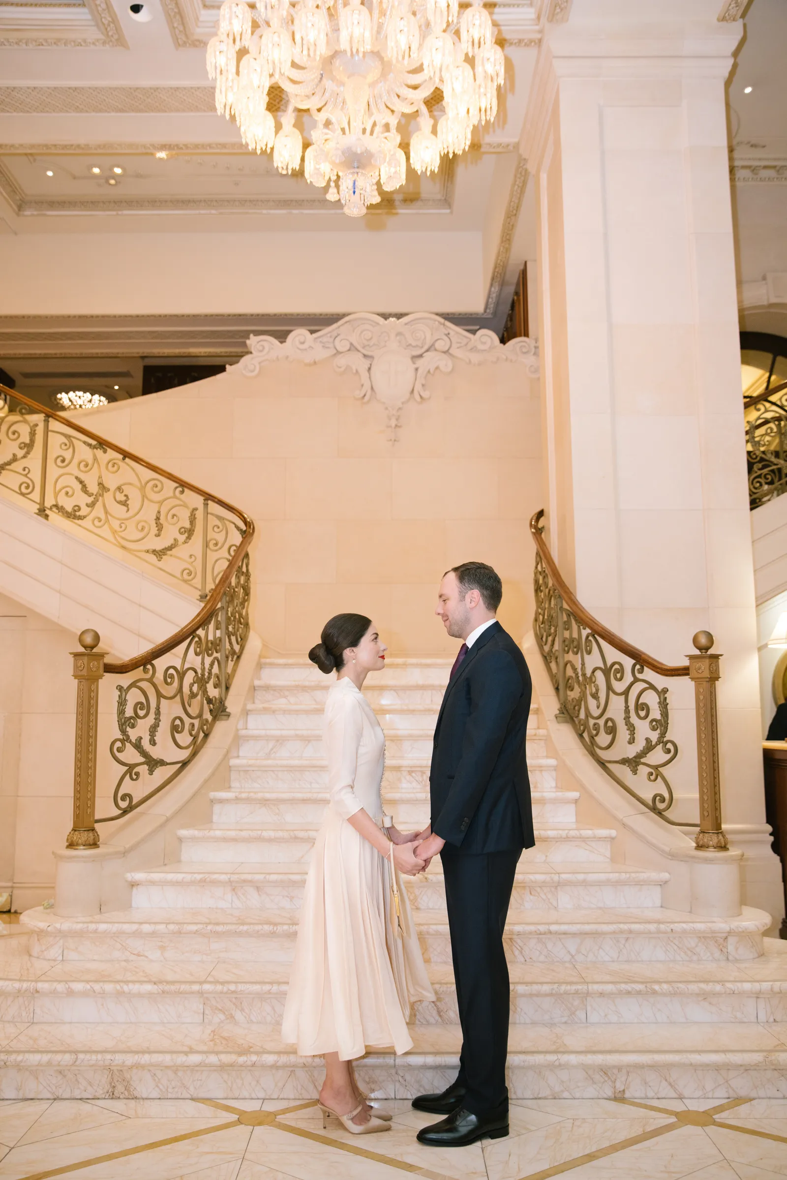 Lilah Ramzi in haar bruidsjurk