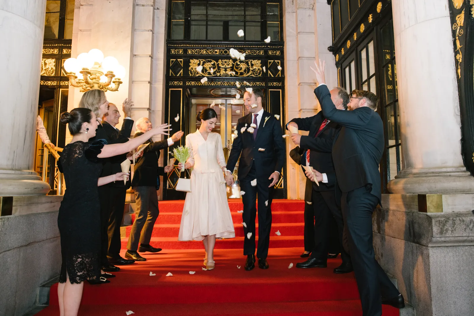 Lilah Ramzi in haar bruidsjurk