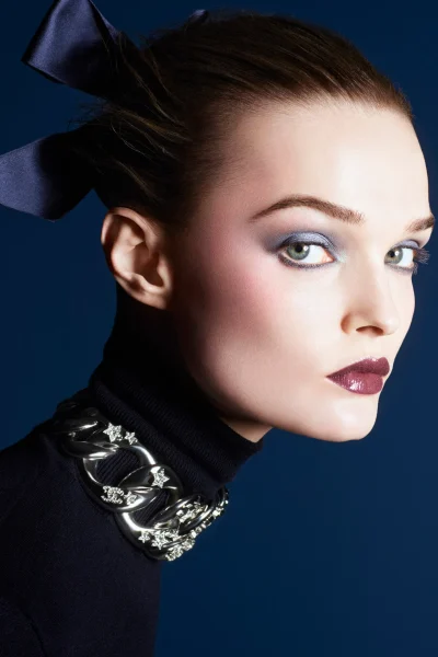 een-strik-wetlook-of-miniparels-10-kapsels-om-te-proberen-voor-de-feestdagen-378251