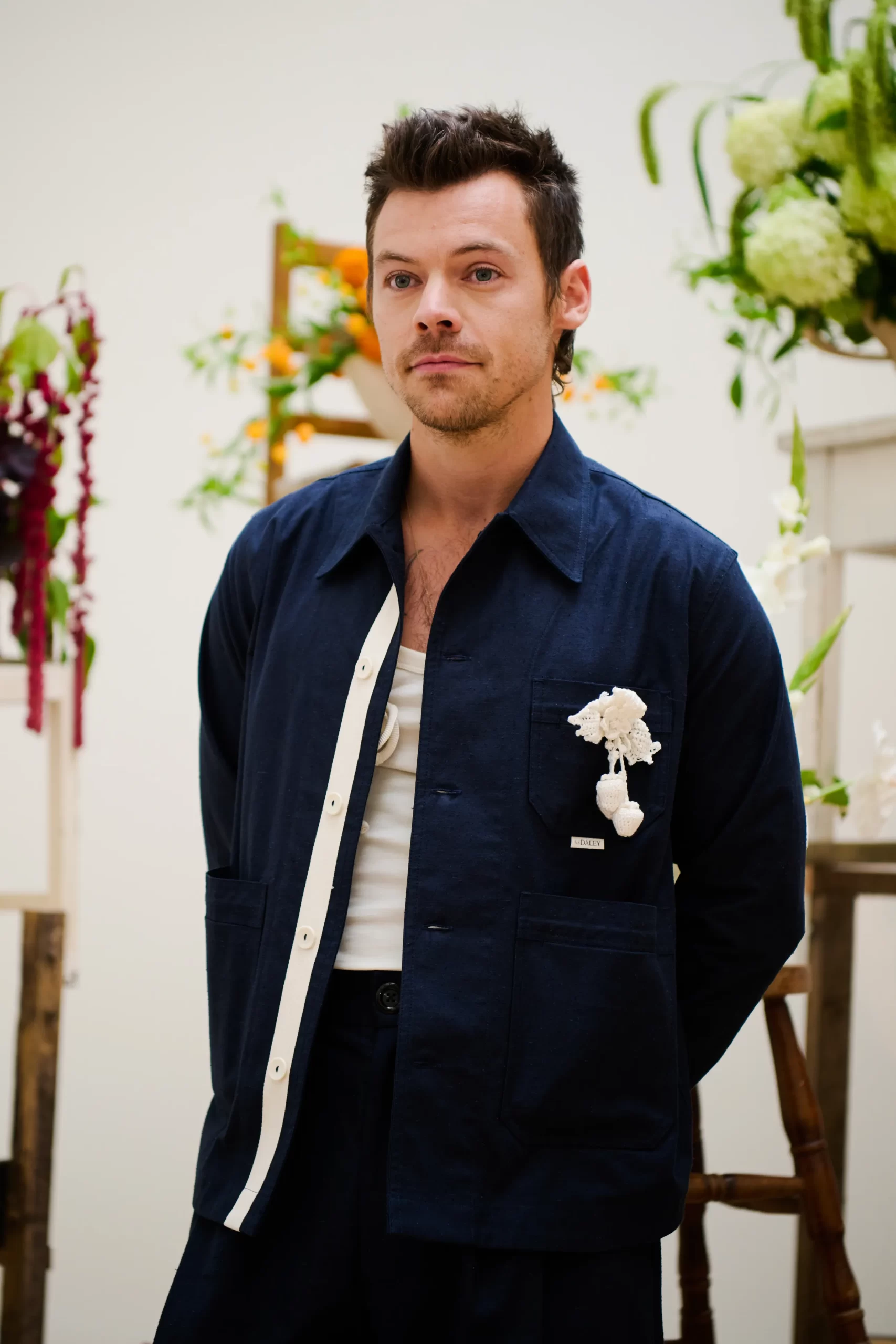 Harry Styles in blauw pak