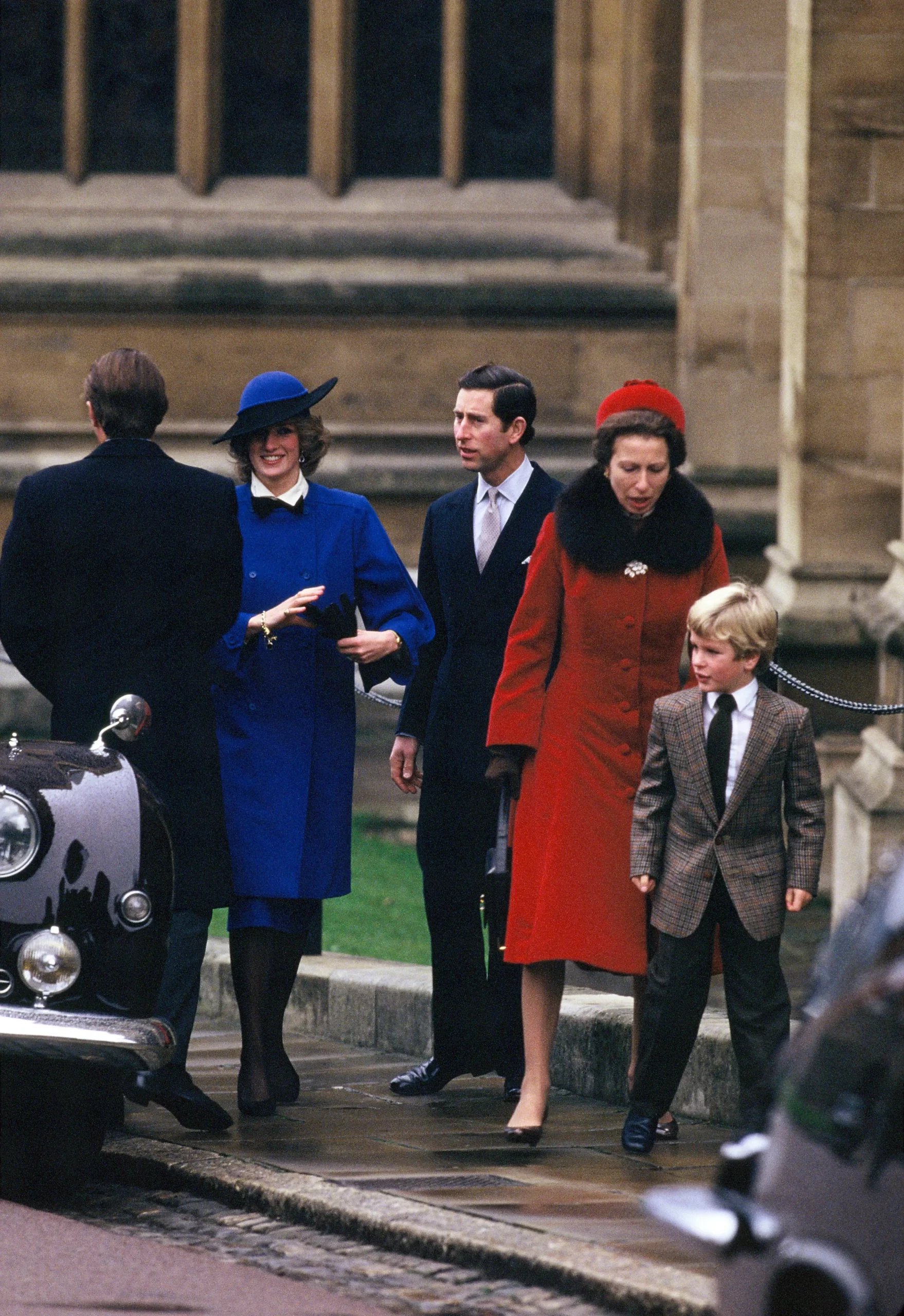 De kerstlook van prinses Diana in 1984