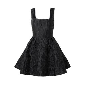 Little black dress van Rebecca Vallance