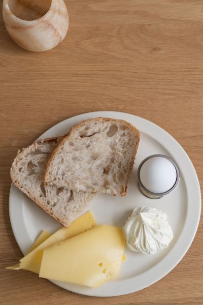 vogues-shortlist-voor-ontbijten-in-amsterdam-nieuwe-en-geliefde-hotspots-383775