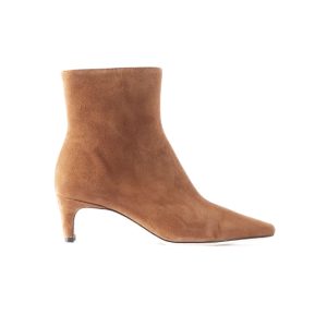 Enkellaarzen van Staud