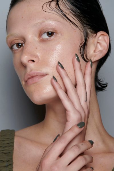 dit-zijn-de-beste-handcremes-voor-zachte-en-verzorgde-handen-373644