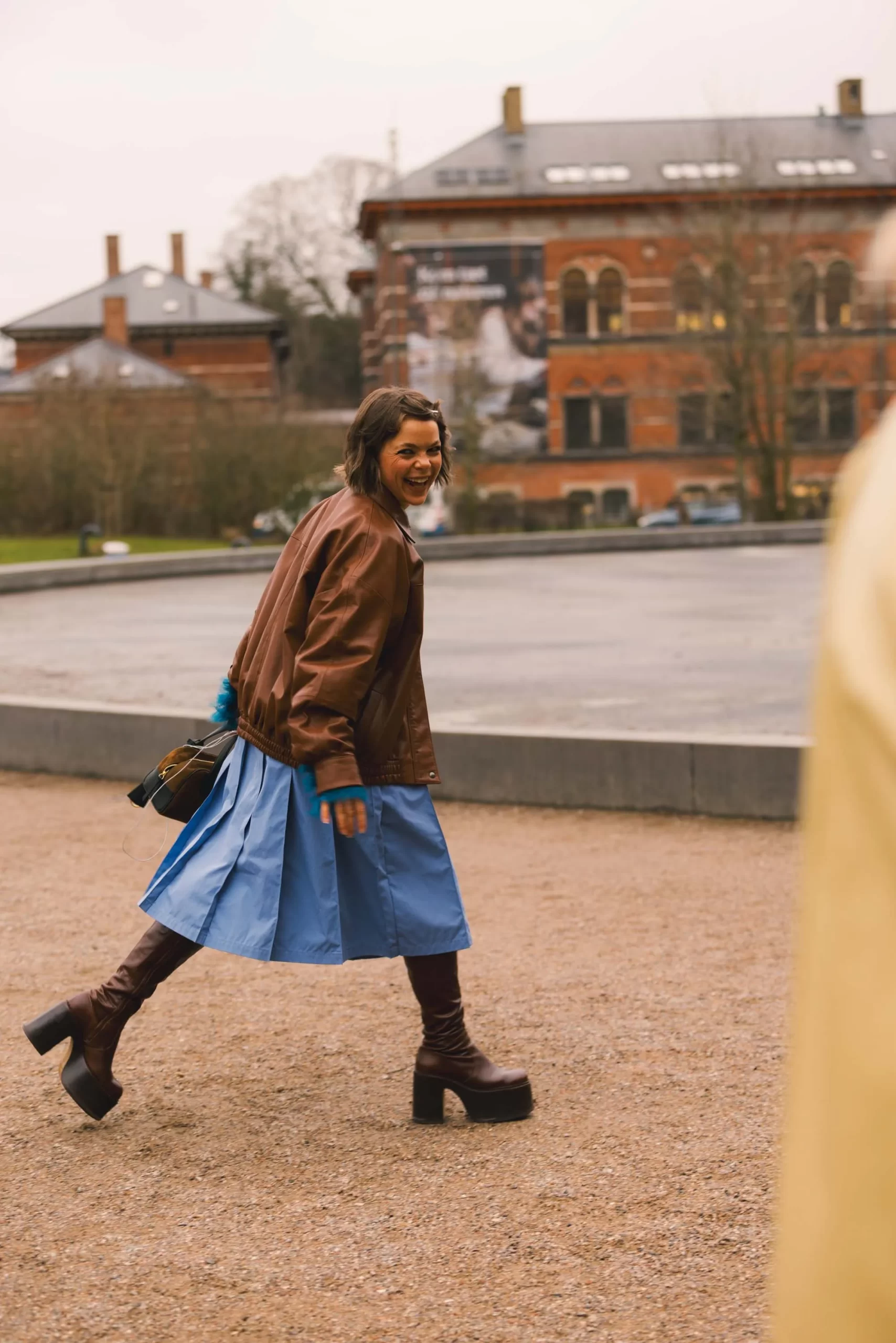 Een streetstyler tijdens de modeweek in Kopenhagen