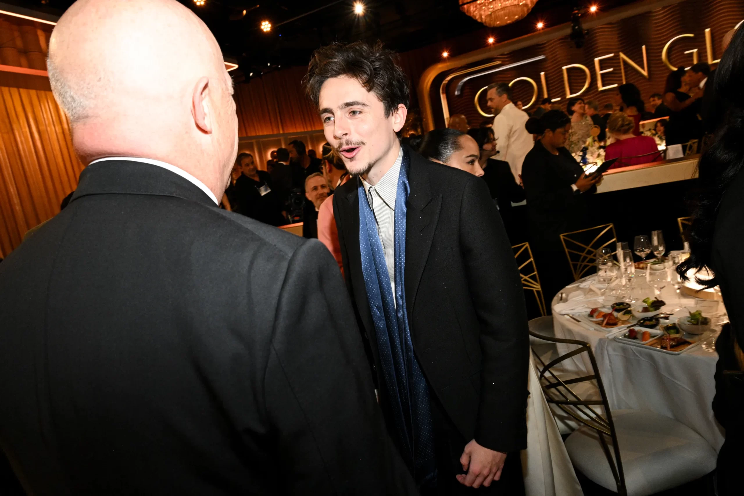 Foto van binnen de Golden Globes 2025