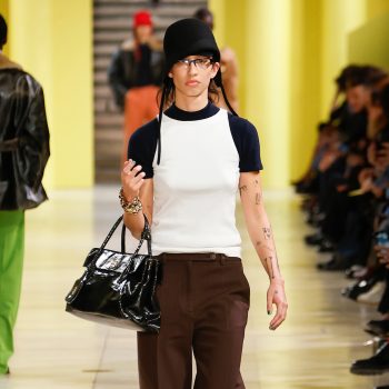 zo-draag-je-laagjes-dit-seizoen-op-een-onverwachte-manier-385517