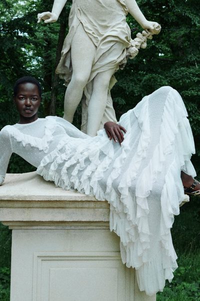 van-verlovingsfeest-tot-huwelijksreis-dit-is-vogues-gids-voor-een-stijlvolle-wedding-wardrobe-350686