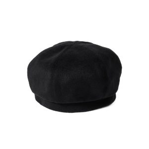 Baret van Gigi Burris