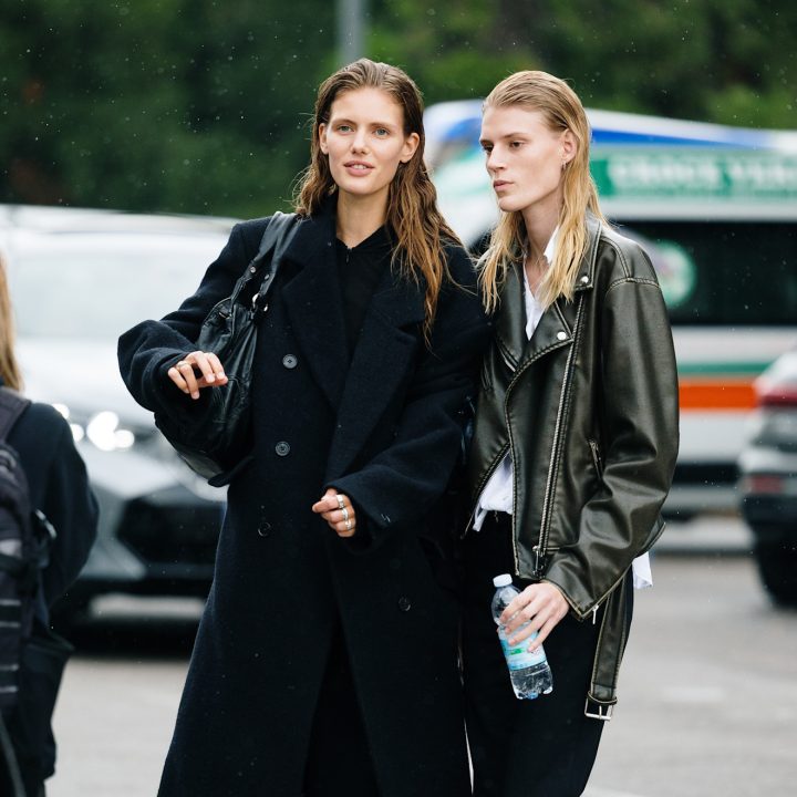 de-beste-zwarte-jassen-van-2025-waarin-je-deze-winter-wil-investeren-372518