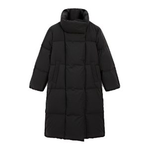 Zwarte puffer van Massimo Dutti