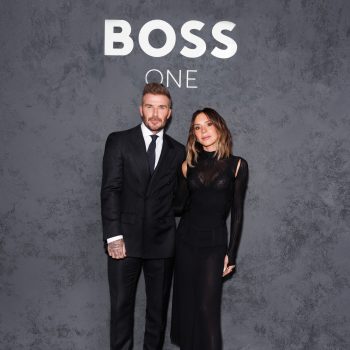 david-beckham-gaat-voor-zijn-vijftigste-nog-een-keer-uit-de-kleren-en-wel-hierom-334078