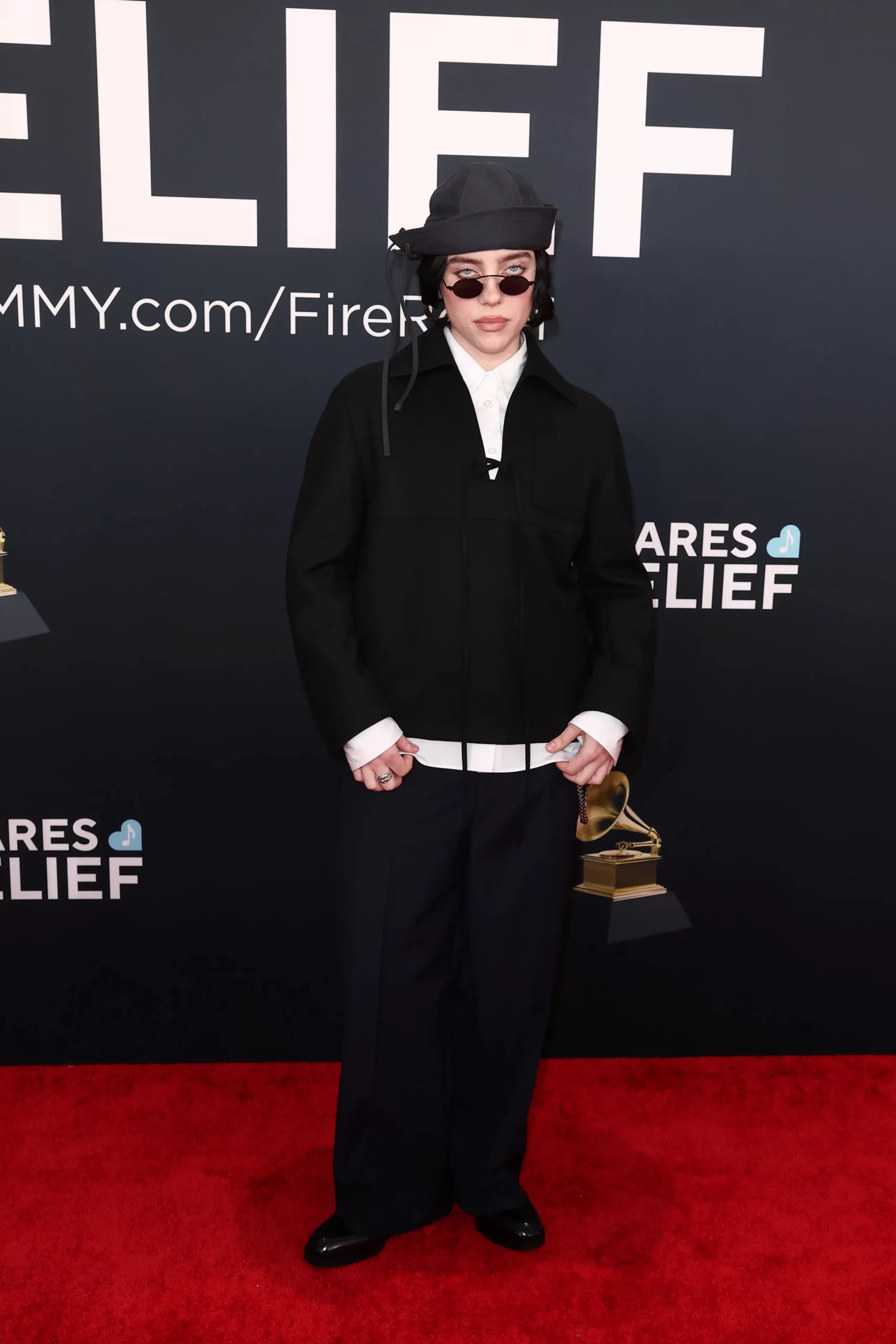 Billie Eilish in Prada bij de Grammy's 2025