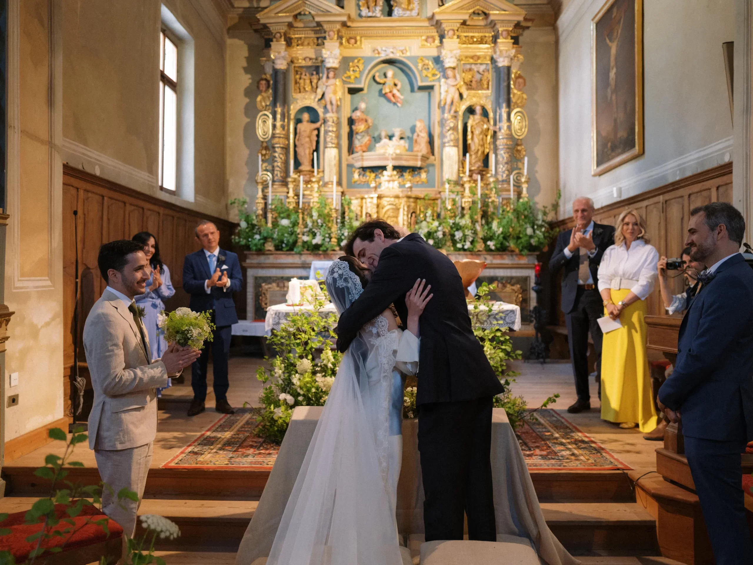 De bruiloft van Alessandra Medina Garretti en Andrea Garretti in de Italiaanse Alpen