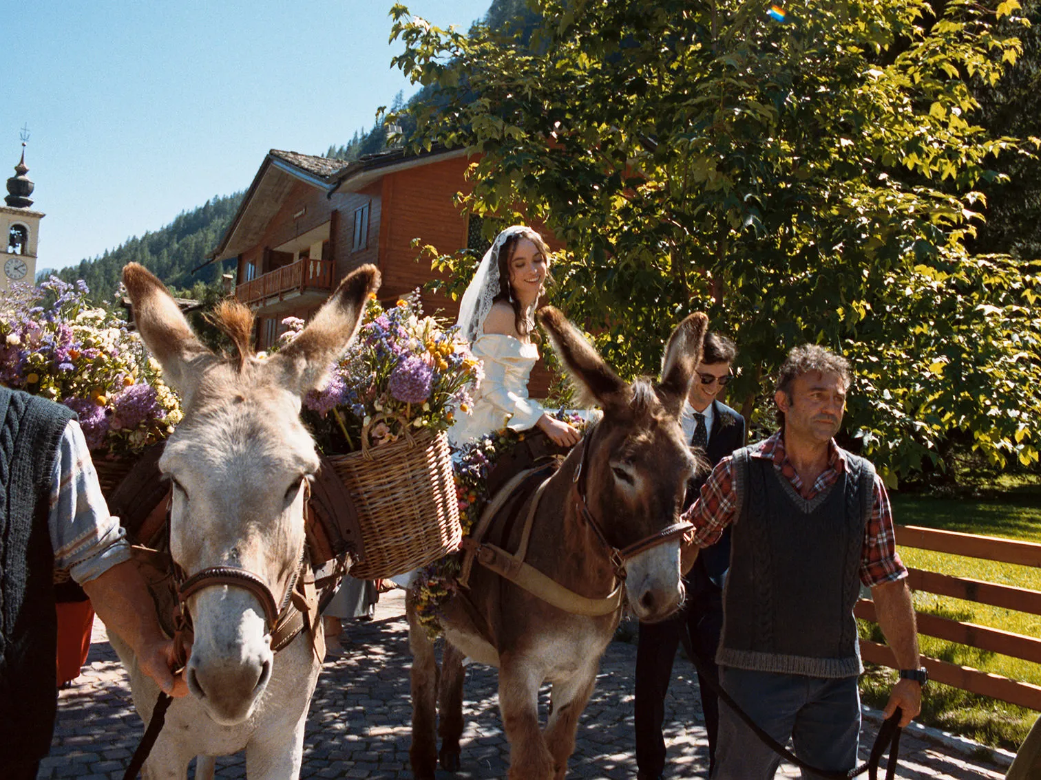De bruiloft van Alessandra Medina Garretti en Andrea Garretti in de Italiaanse Alpen