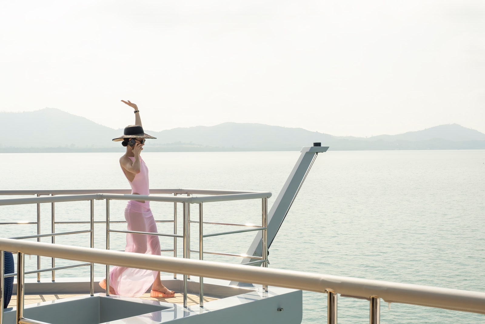 Chloe in jacquemus the white lotus