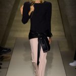 Een roze jeans bij Chloé lente/zomer 2026