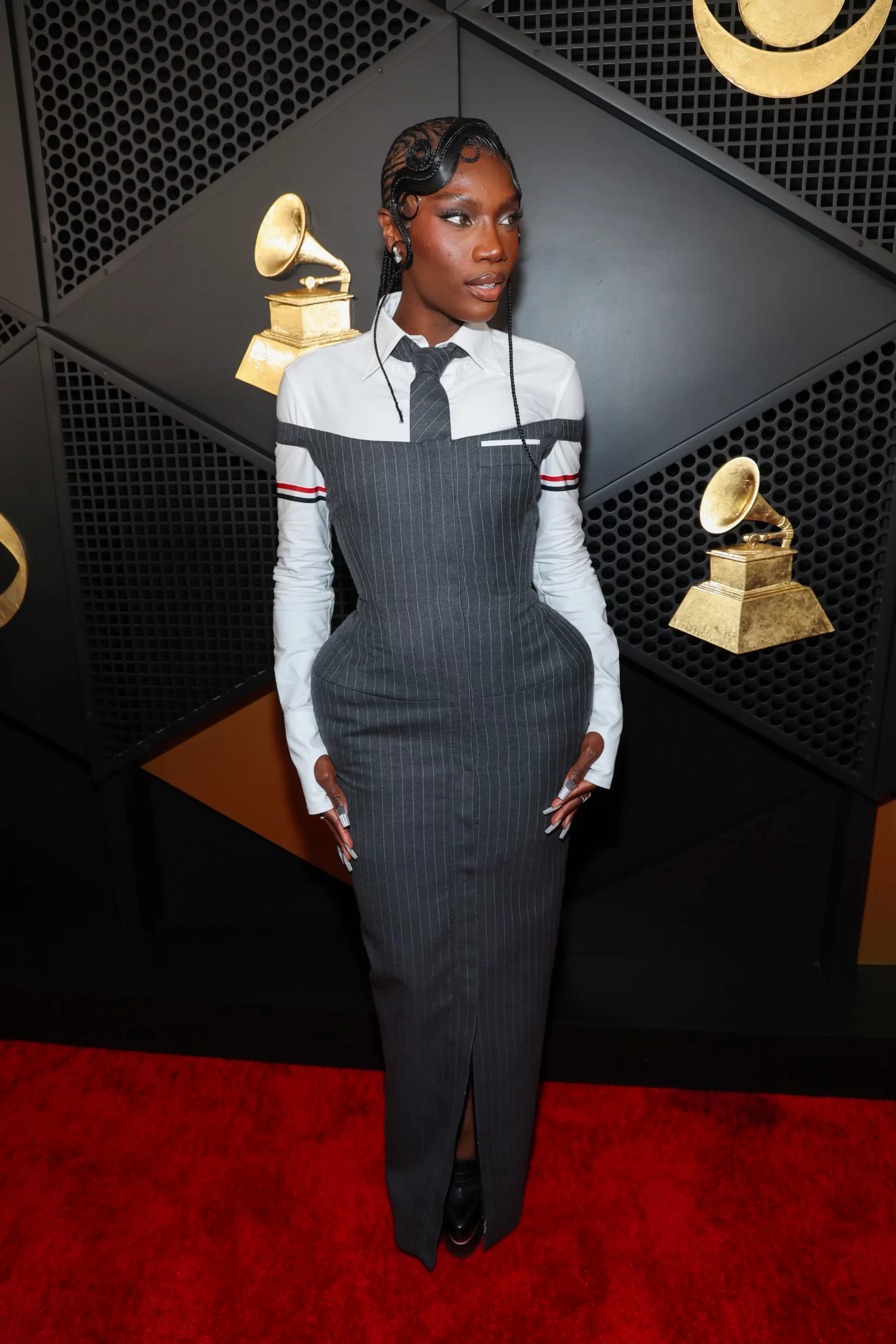 Doechii in Thom Browne bij de Grammy's 2025